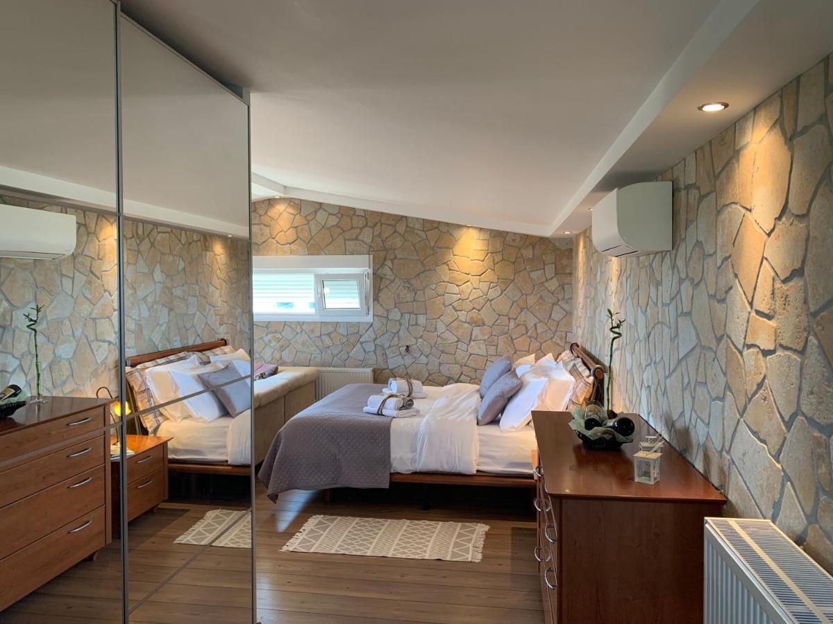 Doormat# Wait 'N Sea, Jacuzzi, Luxury Stone House Apartman Epanomí Kültér fotó