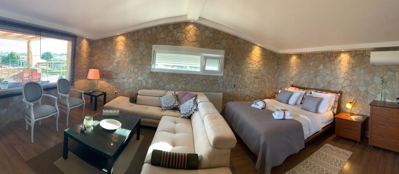 Doormat# Wait 'N Sea, Jacuzzi, Luxury Stone House Apartman Epanomí Kültér fotó